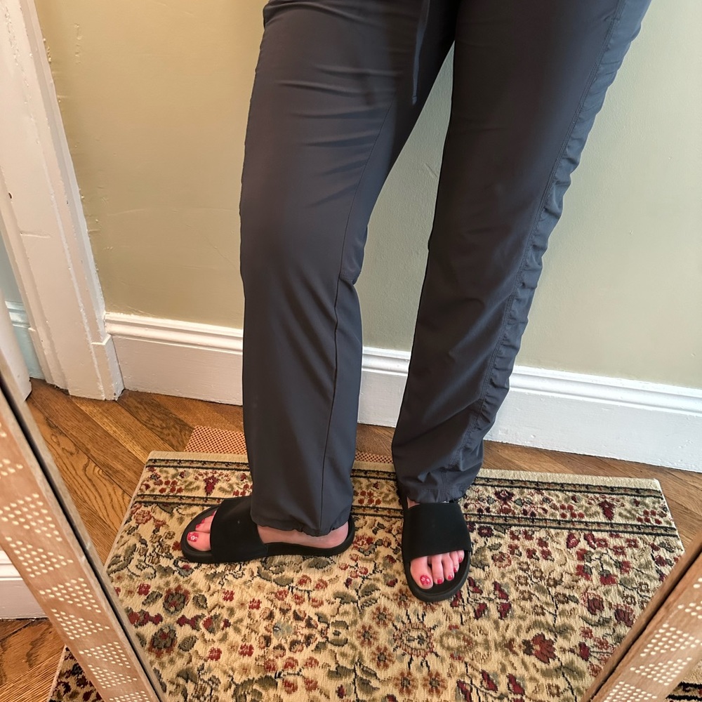 Athleta lined track pants with adjustable leg opening, size 4
